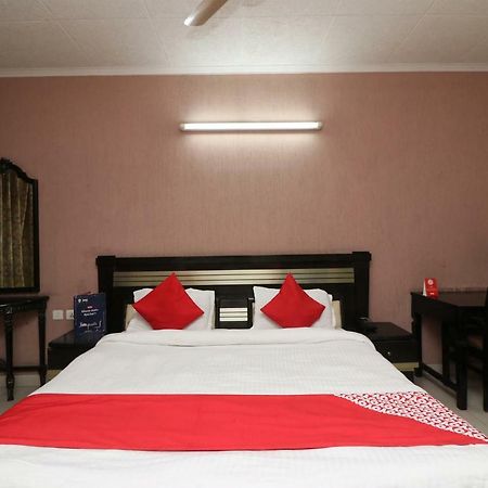 Oyo 24672 Bharat Guest House Delhi  Exterior photo