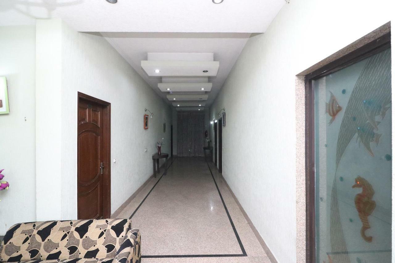 Oyo 24672 Bharat Guest House Delhi  Exterior photo